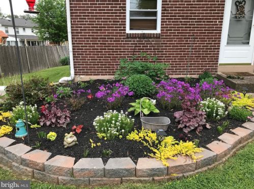 2429 Larkin Rd, Boothwyn PA  19061-2616 exterior