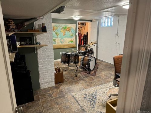 421 Spg St, New Paris OH  45347-1121 exterior