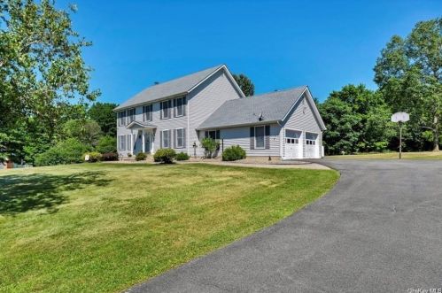 1 Overlook Dr, Washingtonville NY  10992-1041 exterior