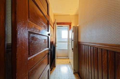 2 Spurr St, Worcester MA  01610 exterior