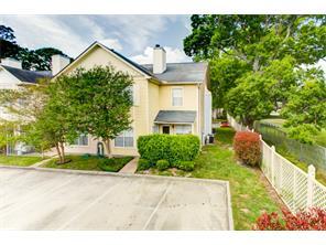 1804 Audubon Trce, New Orleans, LA 70121-1579
