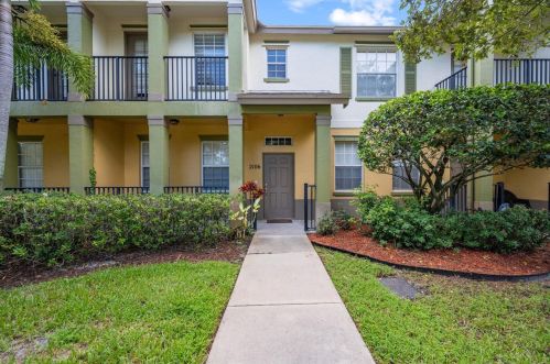2106 Grand Dr, Fort Pierce FL  34952-8027 exterior