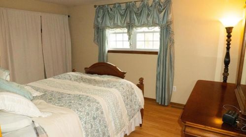 5142 Shawnee Blvd, Schnecksville PA  18078-2609 exterior