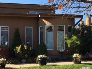 84 Kristin Ln, Hauppauge, NY 11788-1239