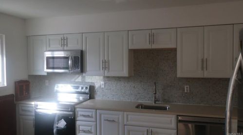 19 Decker Dr, Washingtonville NY  10992-1320 exterior