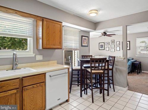 6 Hampshire Ct, Erial NJ exterior