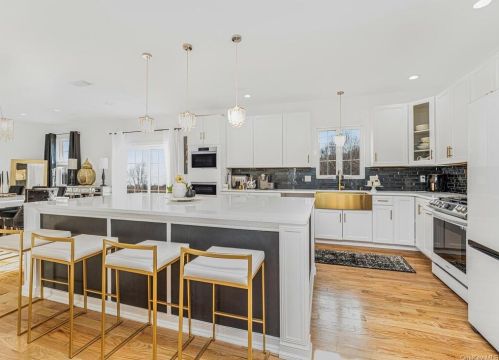 595 Mt Hope Rd, Middletown NY  10940-7130 exterior