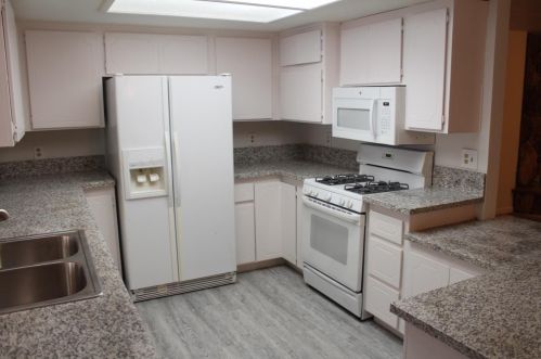 12366 9th Ave, Victorville, CA 92395-8661