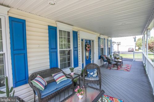 109 Joan Dr, Collegeville PA  19426-1958 exterior