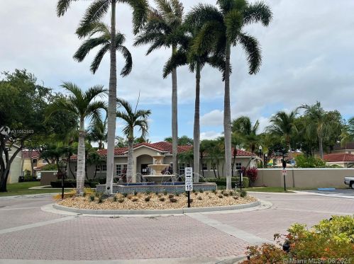 13934 102nd Ln, Miami, FL 33186-7306