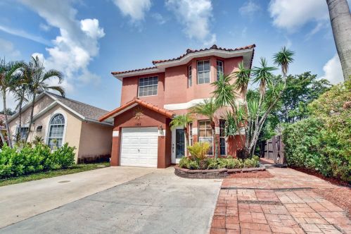 105 Plumage Ln, West Palm Beach, FL 33415-2660