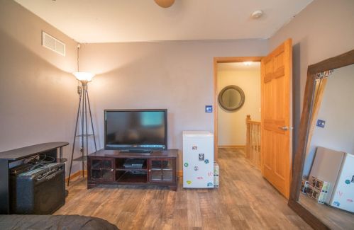 1180 Auburn Rd, West Bend WI  53090-5465 exterior