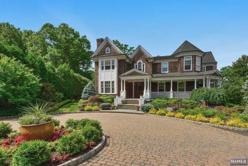 280 Fountain Rd, Englewood, NJ 07631-4403