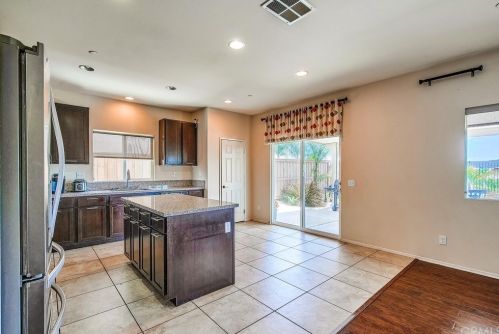 34121 Camelina St, Lake Elsinore CA  92532-2958 exterior