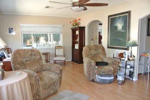 194 La Paloma Dr, Lodi CA  95240-0711 exterior