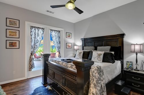 19 Orleans Rd, Rancho Mirage CA  92270-2714 exterior