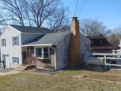 188 Clematis Ave, Waterbury, CT 06708-1043