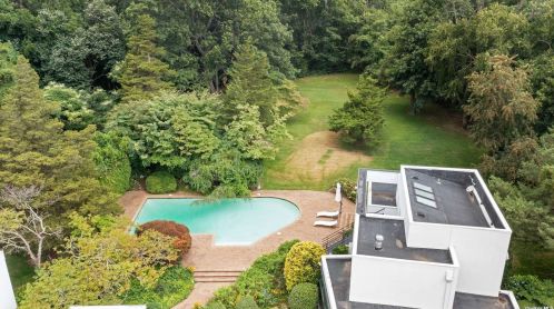 15 Wenwood Dr, Muttontown NY  11545-3129 exterior