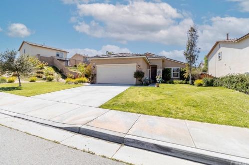111 Boston Ave, Beaumont, CA 92223-7529