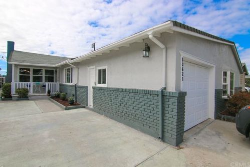 13621 Casimir Ave, Gardena CA  90249-2327 exterior