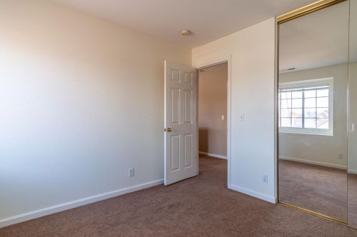 2070 Carousel Dr, Hollister CA  95023-5665 exterior
