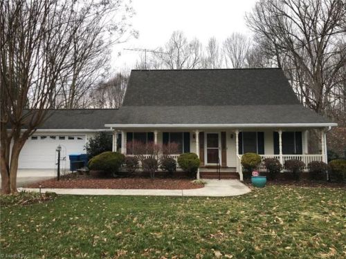 299 Magnolia Ave, Farmington, NC 27028-2911