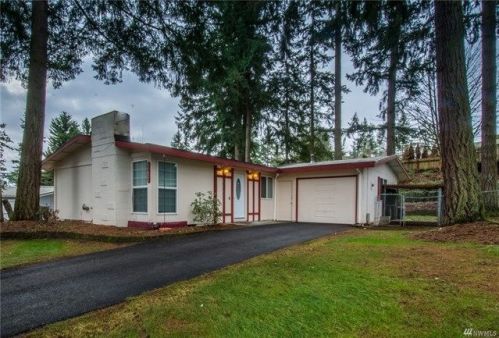 17421 266 Pl, Kent WA  98042-4927 exterior