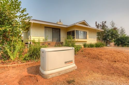1877 Moll Rd, Paradise, CA 95969-2914