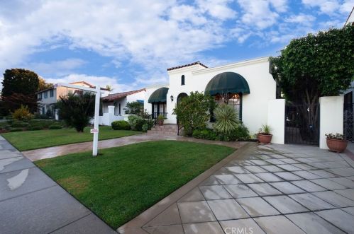 284 Park Ave, Long Beach, CA 90803-1755