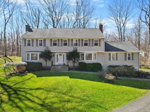 57 Deer Park Rd, New Canaan, CT 06840-3202