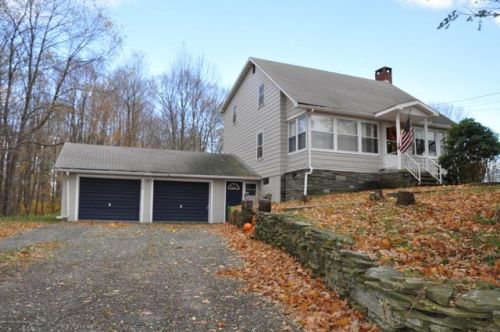 194 Main St, Thompson, PA 18465-9485