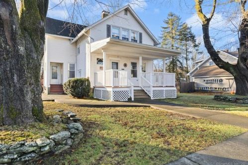 31 Grant Ct, Norwich, CT 06360-4936