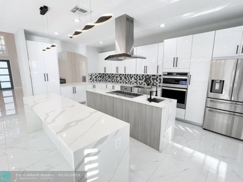 3591 177th Ave, Hollywood FL  33029-1666 exterior