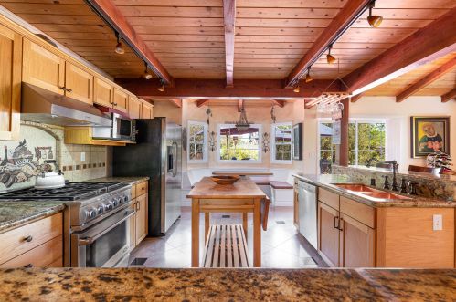 790 Carriage Dr, Solvang, CA 93463-9437
