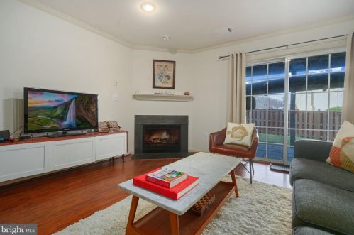 7360 Old Pohick Way, Lorton VA  22079-1564 exterior