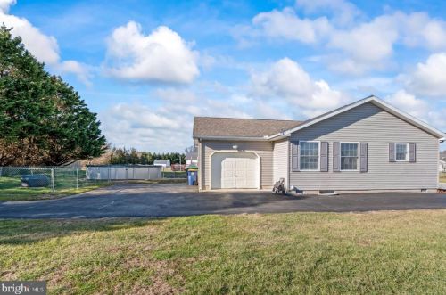 688 Quaker Hill Rd, Magnolia DE  19962-2209 exterior