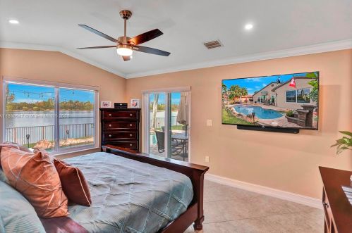 18125 21st St, Hollywood FL  33029-3030 exterior