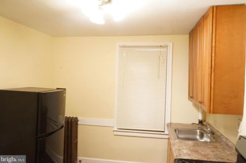 810 6th St, Camden NJ  08102-2516 exterior