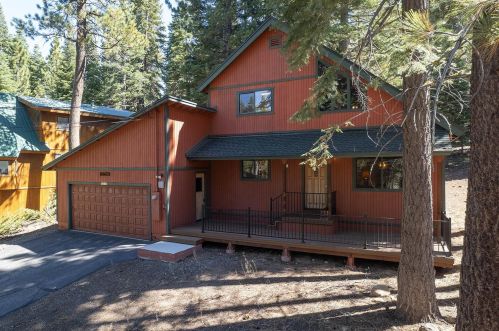 12119 Brookstone Dr, Truckee, CA 96161-6218