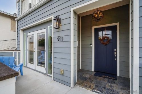 911 27 St, San Diego CA 92102-1013 exterior
