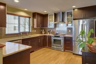 552 Mcgraw St, Seattle WA  98109-2241 exterior