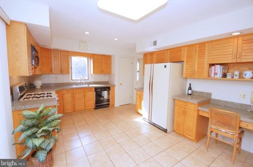 45 Laurel Wood Dr, Trenton NJ 08648 exterior