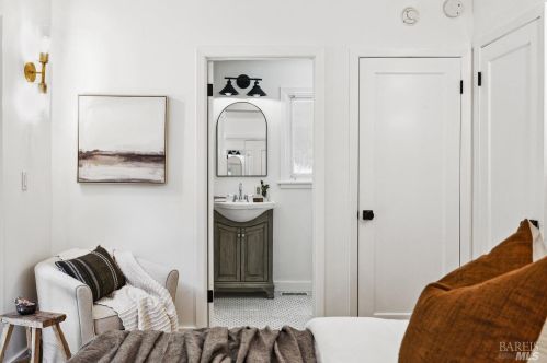 207 Madrone Ave, Larkspur CA  94939-2114 exterior