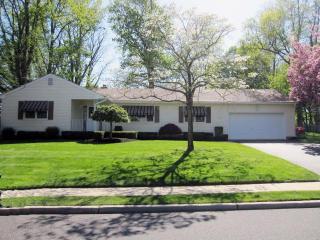 8 Burntmill Cir, Oceanport, NJ 07757-1018