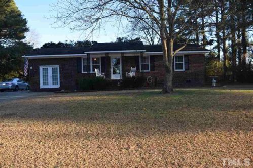 503 Laurel Dr, Smithfield, NC 27577-5521