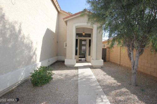 6905 Harrison St, Chandler AZ  85226-1694 exterior