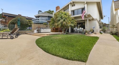 2231 Victoria Ave, Oxnard CA  93035-2930 exterior