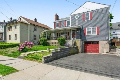 136 Fairview Ave, Rye Brook, NY 10573-2906