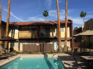 51020 Eisenhower Dr, La Quinta CA  92253-3074 exterior