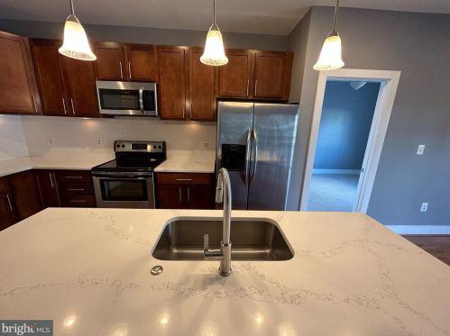 1018 Florida Ave, Washington, DC 20002-3768